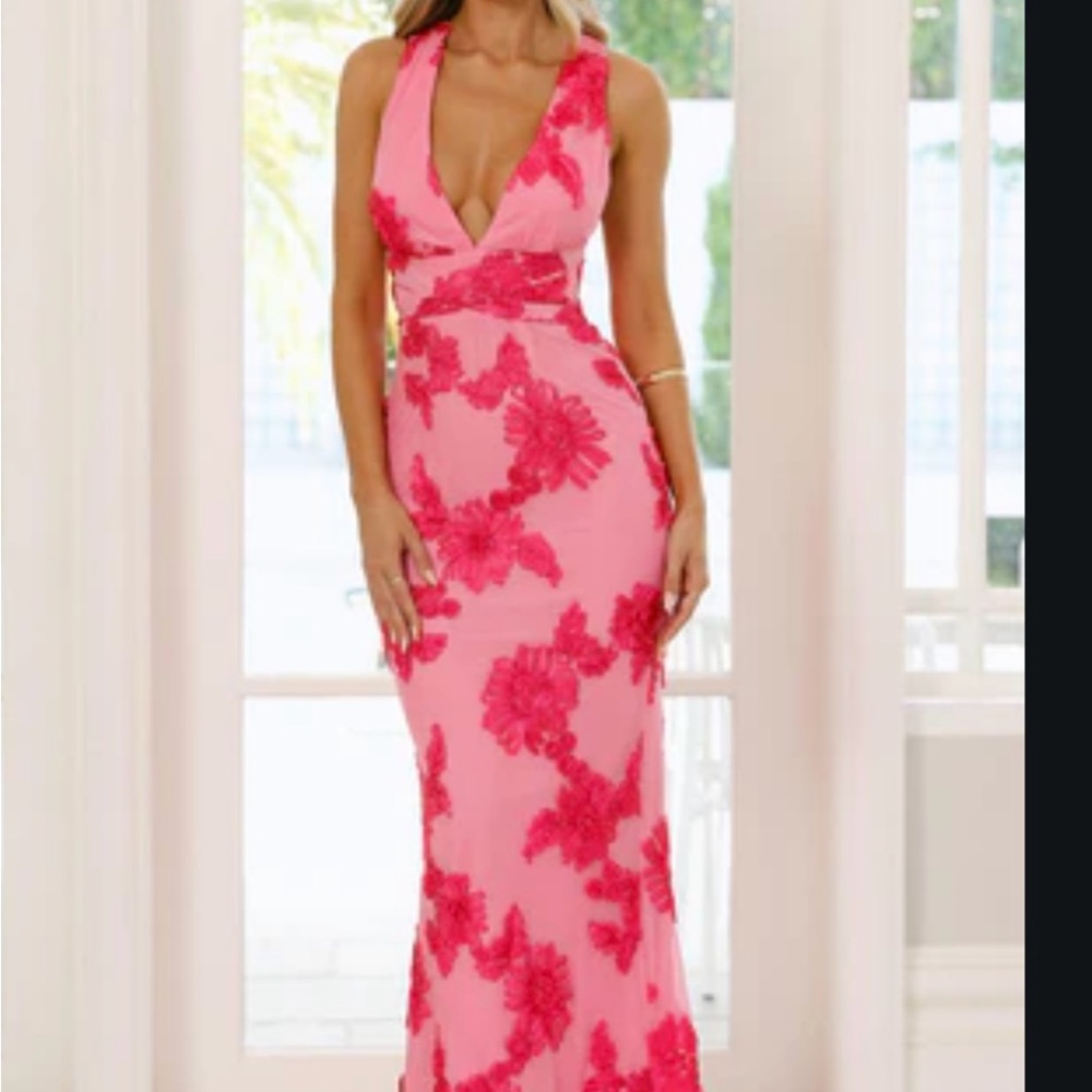Elegant Pink Floral Maxi Dress